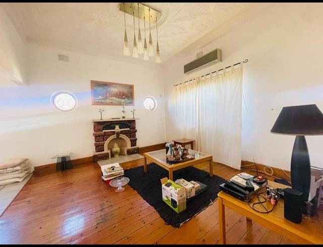 5 BEDROOM HOUSE FOR SALE IN PRIMROSE EAST